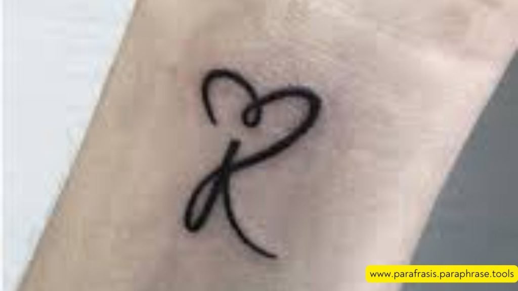 Tatuaje Letra R Con Corazón: El Simbolismo y Diseños Más Populares 1 Tatuaje Letra R Con Corazón